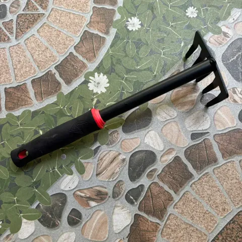 Cào Làm Vườn Cầm Tay Bằng Thép - Nhỏ Gọn, Chắc Chắn